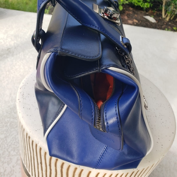 Charles Jourdan Kabrina Two Tone Satchel Bag - Picture 3 of 9